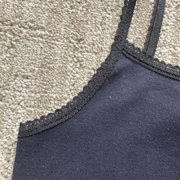 Old Navy Combo Pack of Tank Tops - Picture 8 of 9